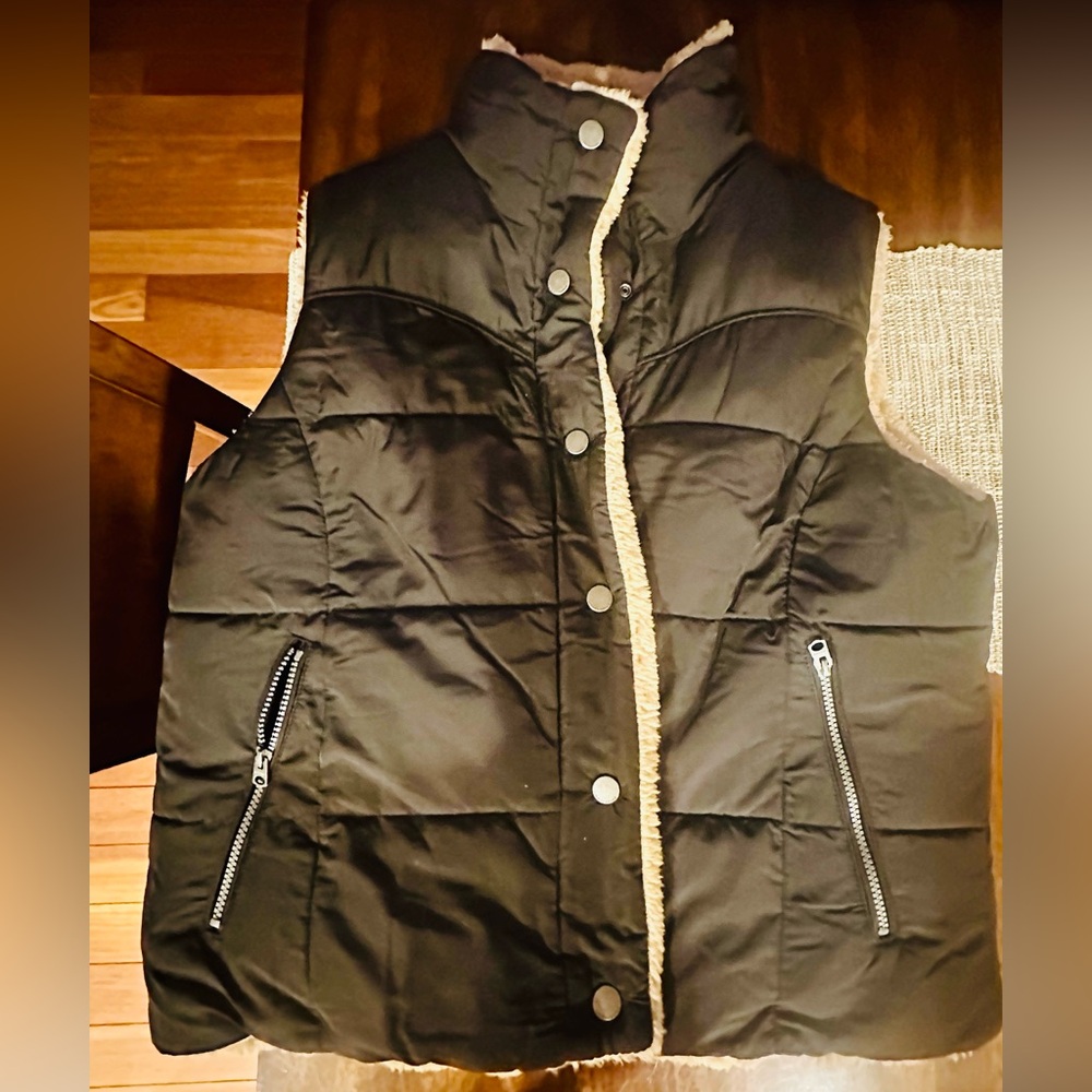 Lucky brand reversible Sherpa vest SZ XL